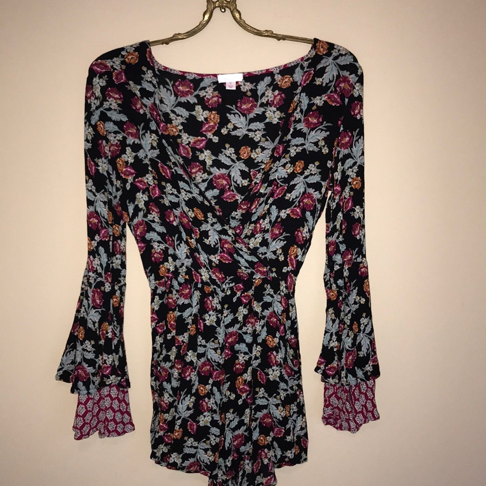 Romper - Picture 2 of 3
